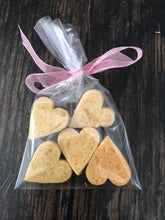 Load image into Gallery viewer, 10 x  5 Heart Cookie Wedding Favours
