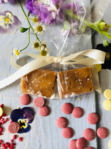 10 x Fudge Wedding Favours