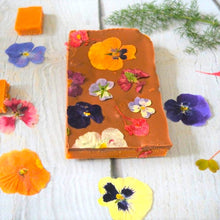 Load image into Gallery viewer, Mother&#39;s Day Traditional Fudge Decorated with Milk Chocolate and Edible Flowers
