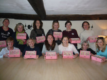 Load image into Gallery viewer, GIFT VOUCHER - Cupcake Decorating Hen Party for 10 people – Oxfordshire
