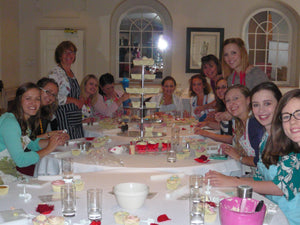 Cupcake Decorating Hen Party for 10 people £40pp – Oxfordshire we come to you